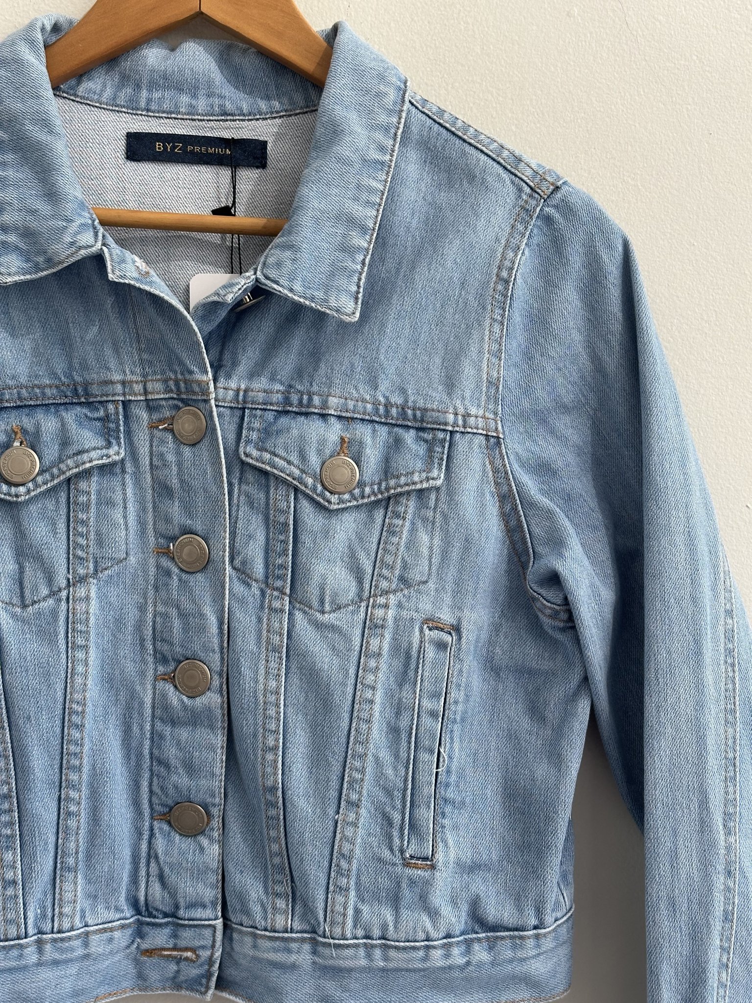 Jaqueta jeans BYZ - P tamanho P - vista adicional 3