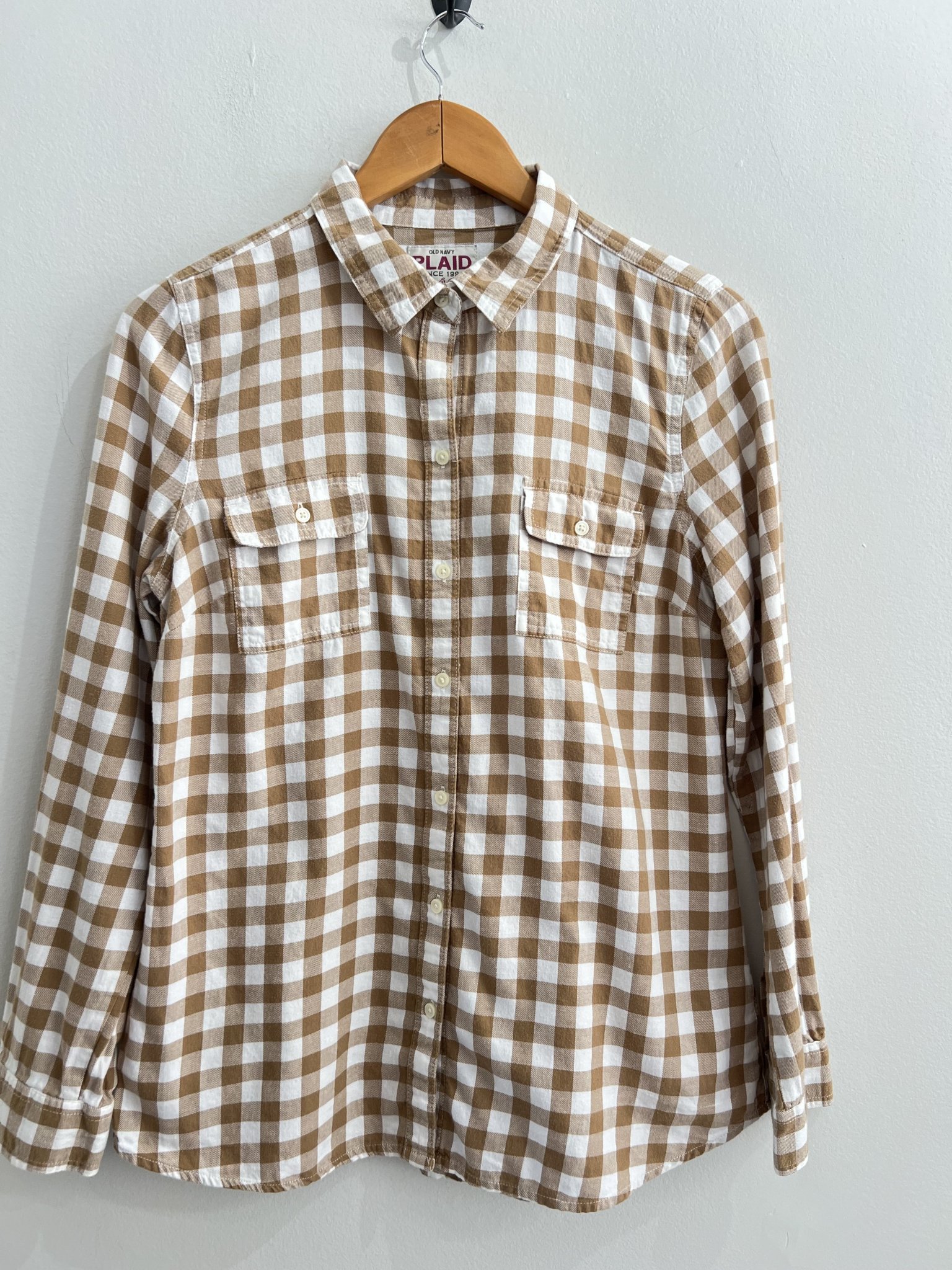 Camisa quadriculado bege e branco Old Navy m/longa - M branco, azul-marinho, bege tamanho M - foto principal