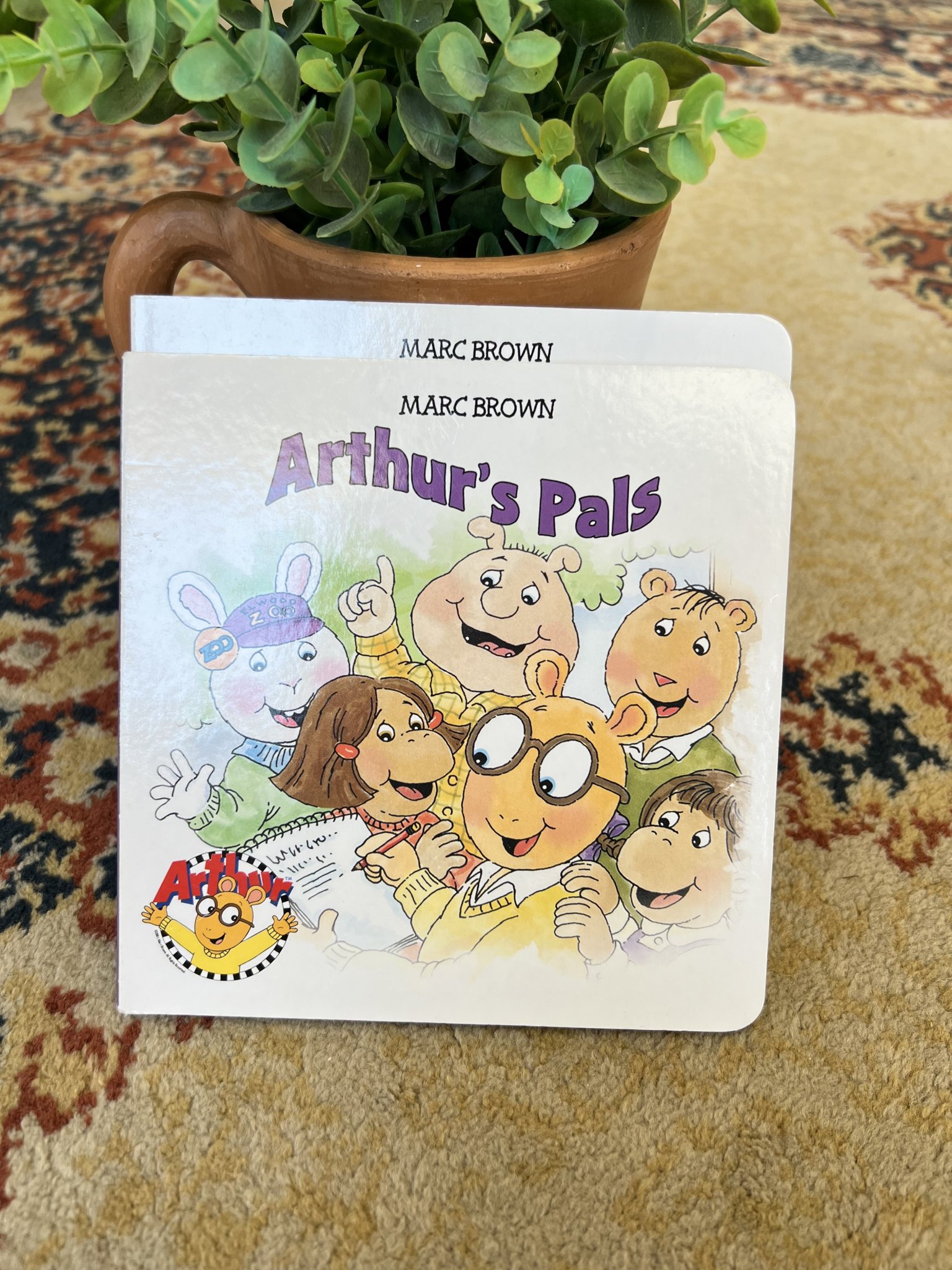 Kit de livros marc brown arthur helps out / Arthur`s Pals - vista adicional 3