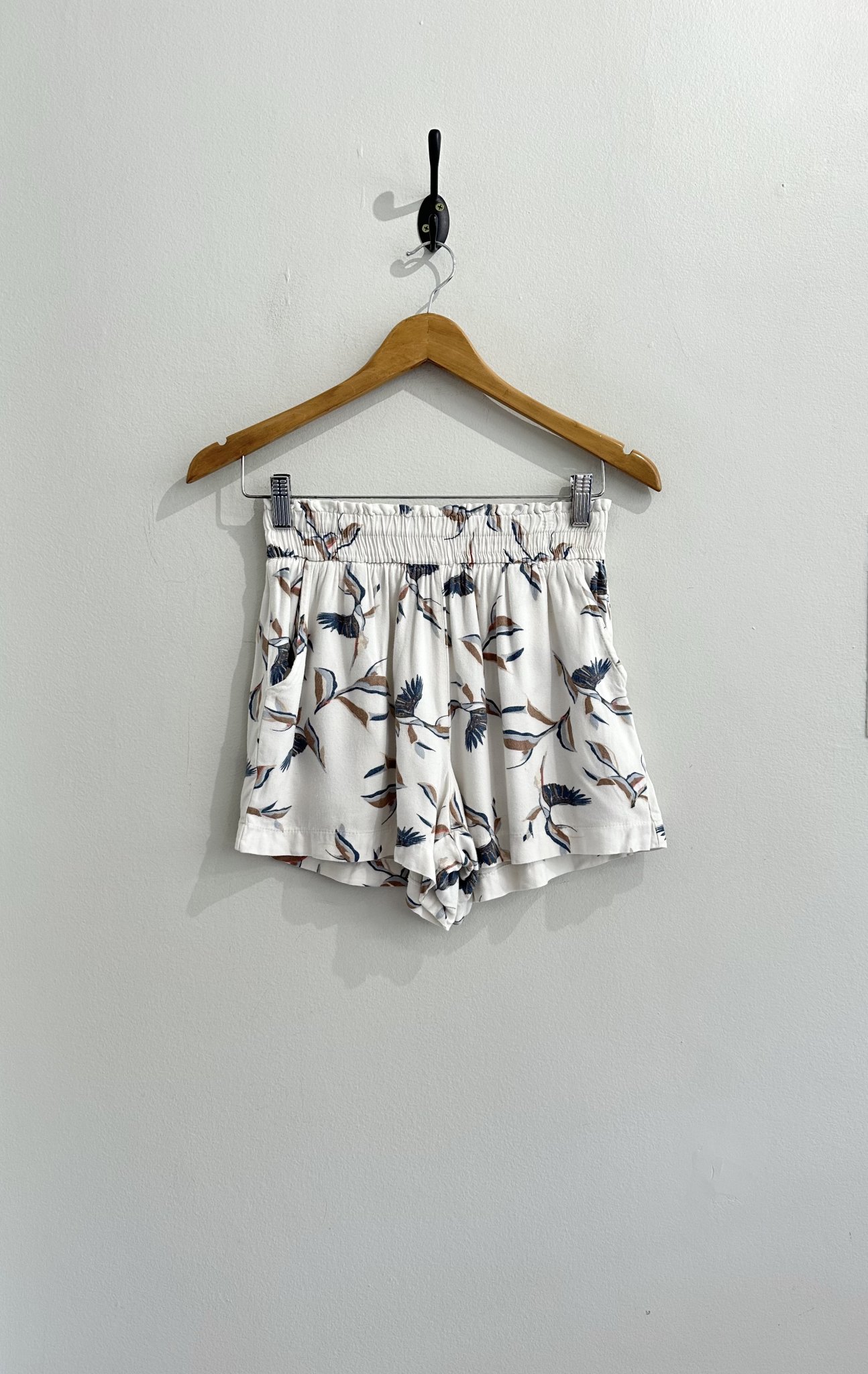 Short branco estampa garças Cortelle - P tamanho P - foto principal