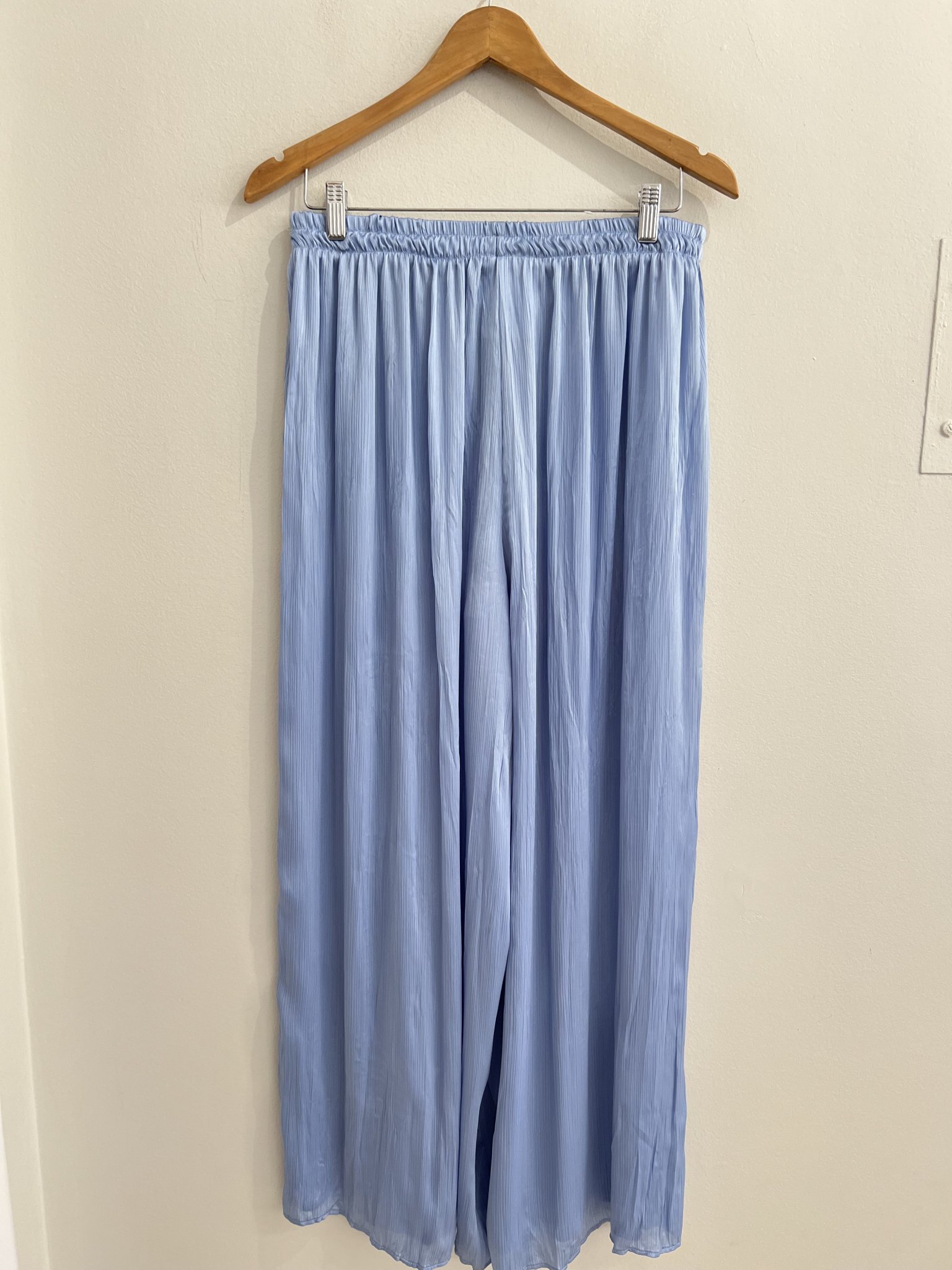 Calça pantalona azul acetinado - M/G tamanho M/G - foto principal