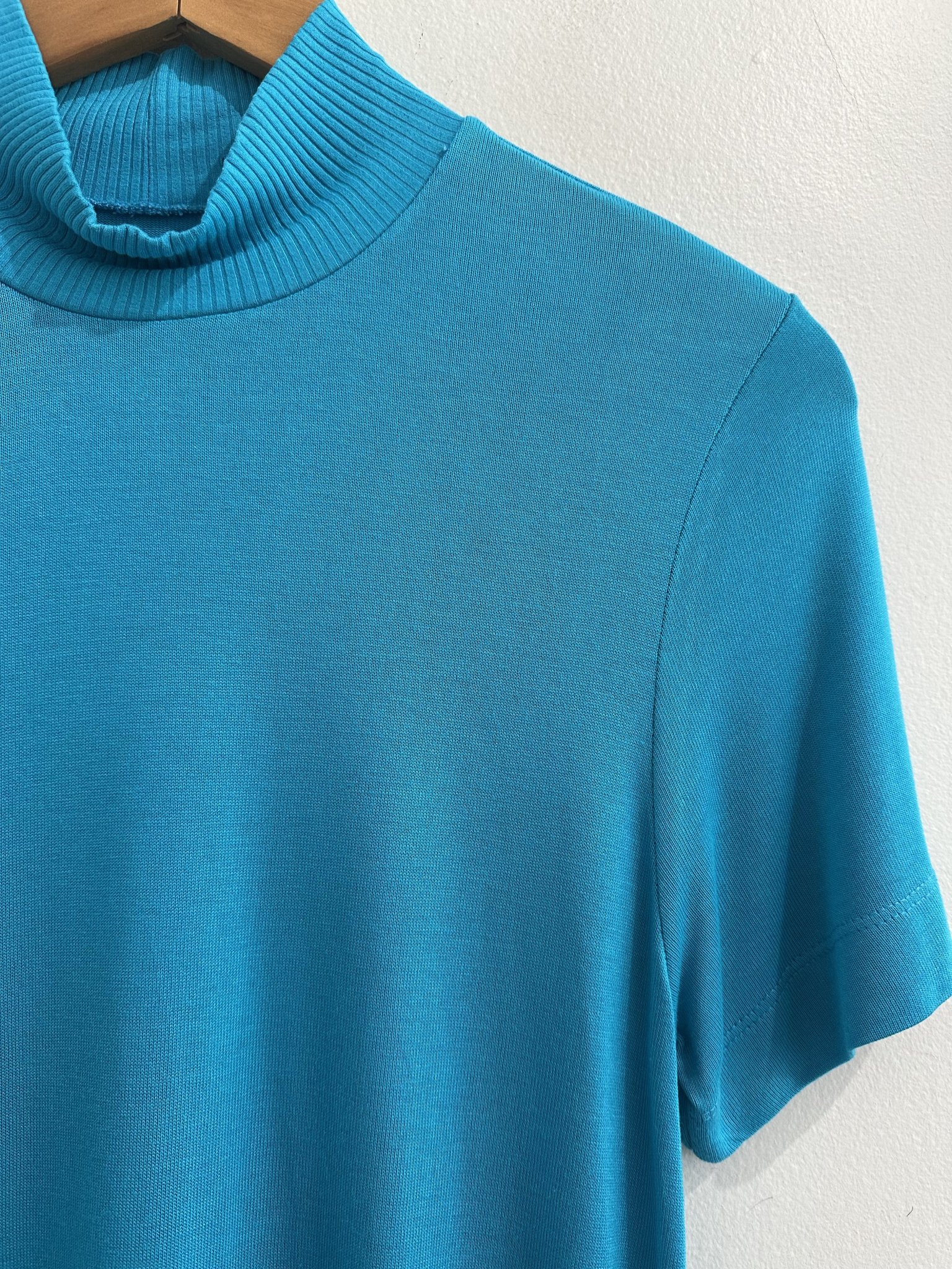 Blusa cacharrel azul céu m/curta s/marca - M tamanho M - vista adicional 2