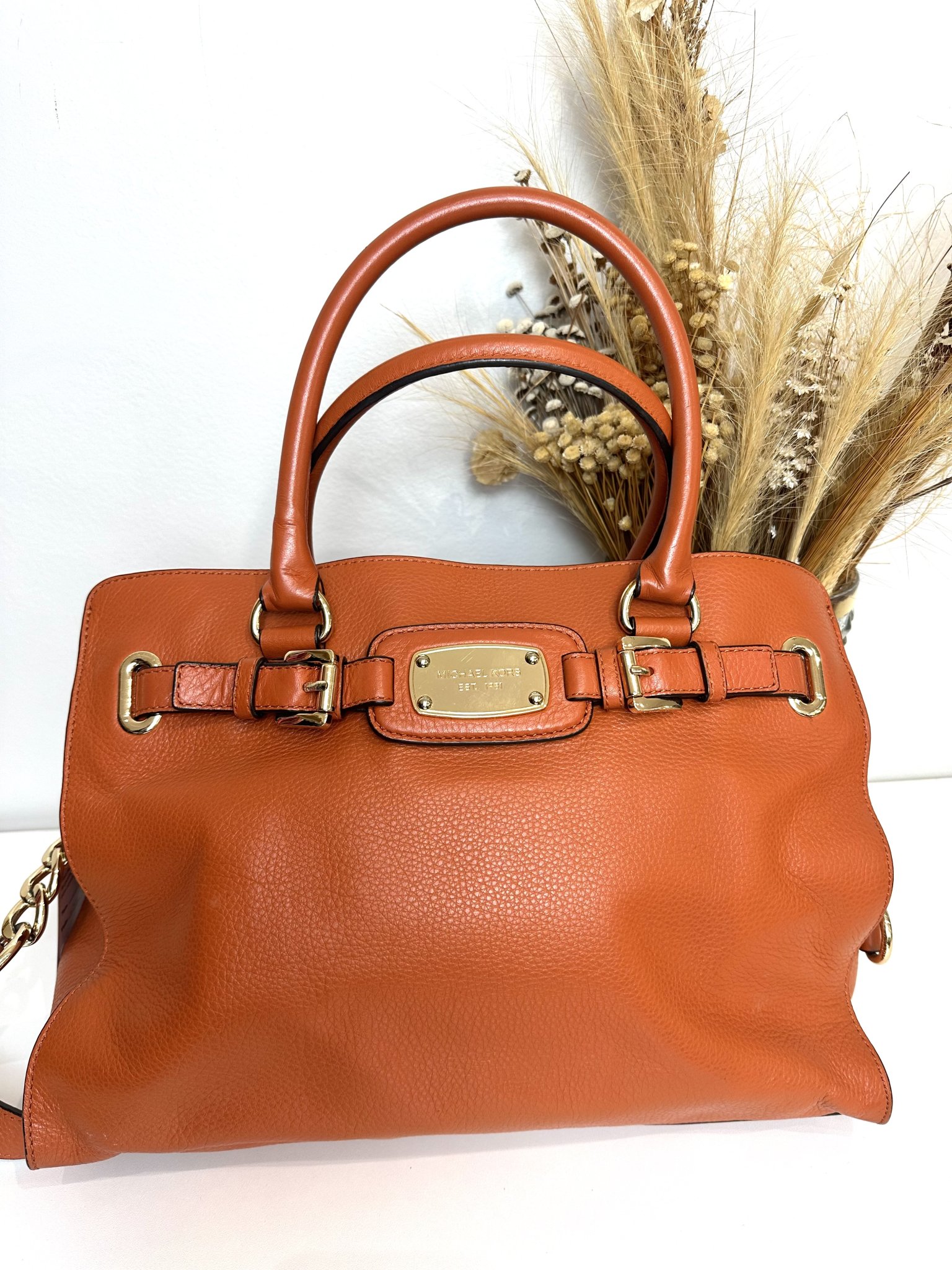 Bolsa tiracolo laranja de couro Michael Kors Bruna - foto principal
