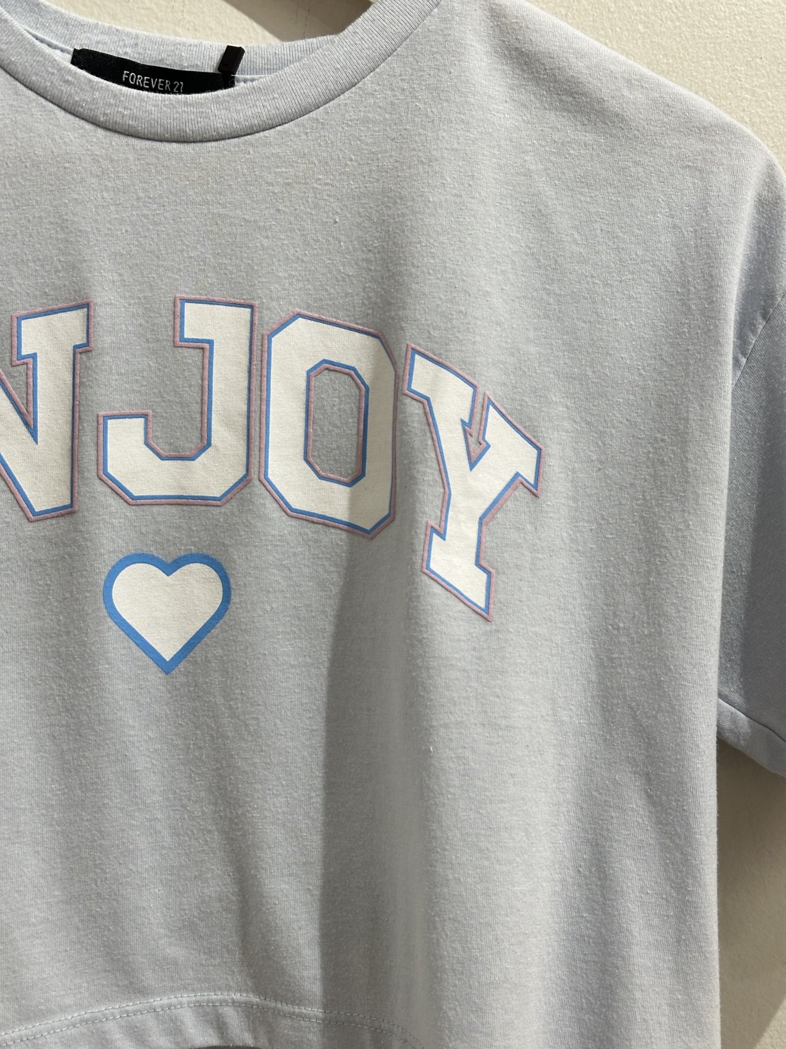 T-shirt cropped azul Enjoy Forever 21 - P tamanho P - vista adicional 4