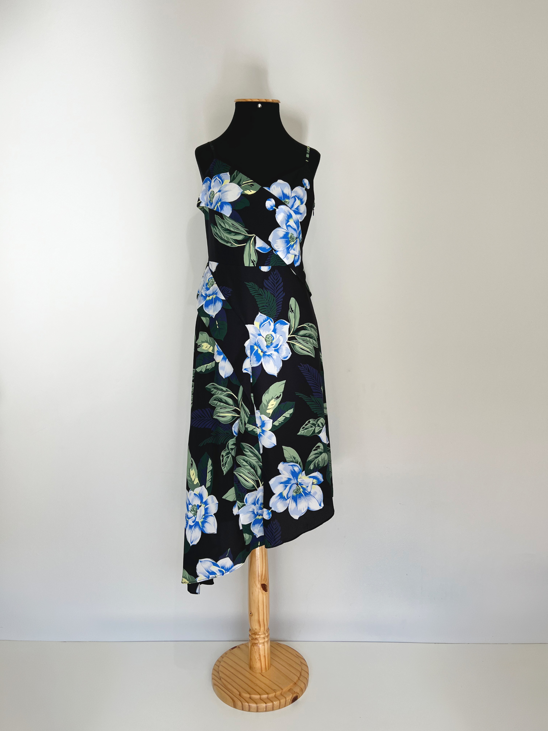Vestido floral Banana Republic - P Preto, Azul, Cinza tamanho P - 14895-3