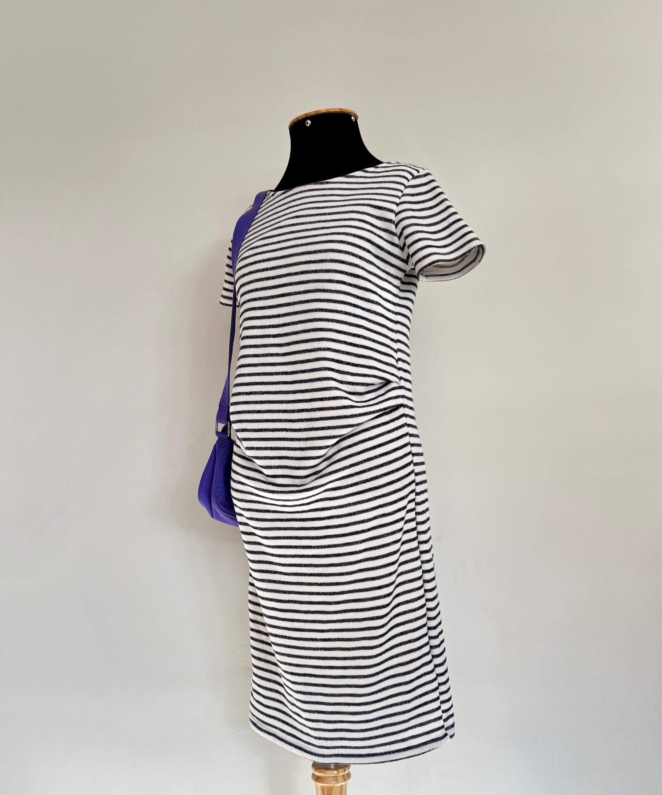 Vestido manga curta listrado no azul e branco de algodão PinkBlush P