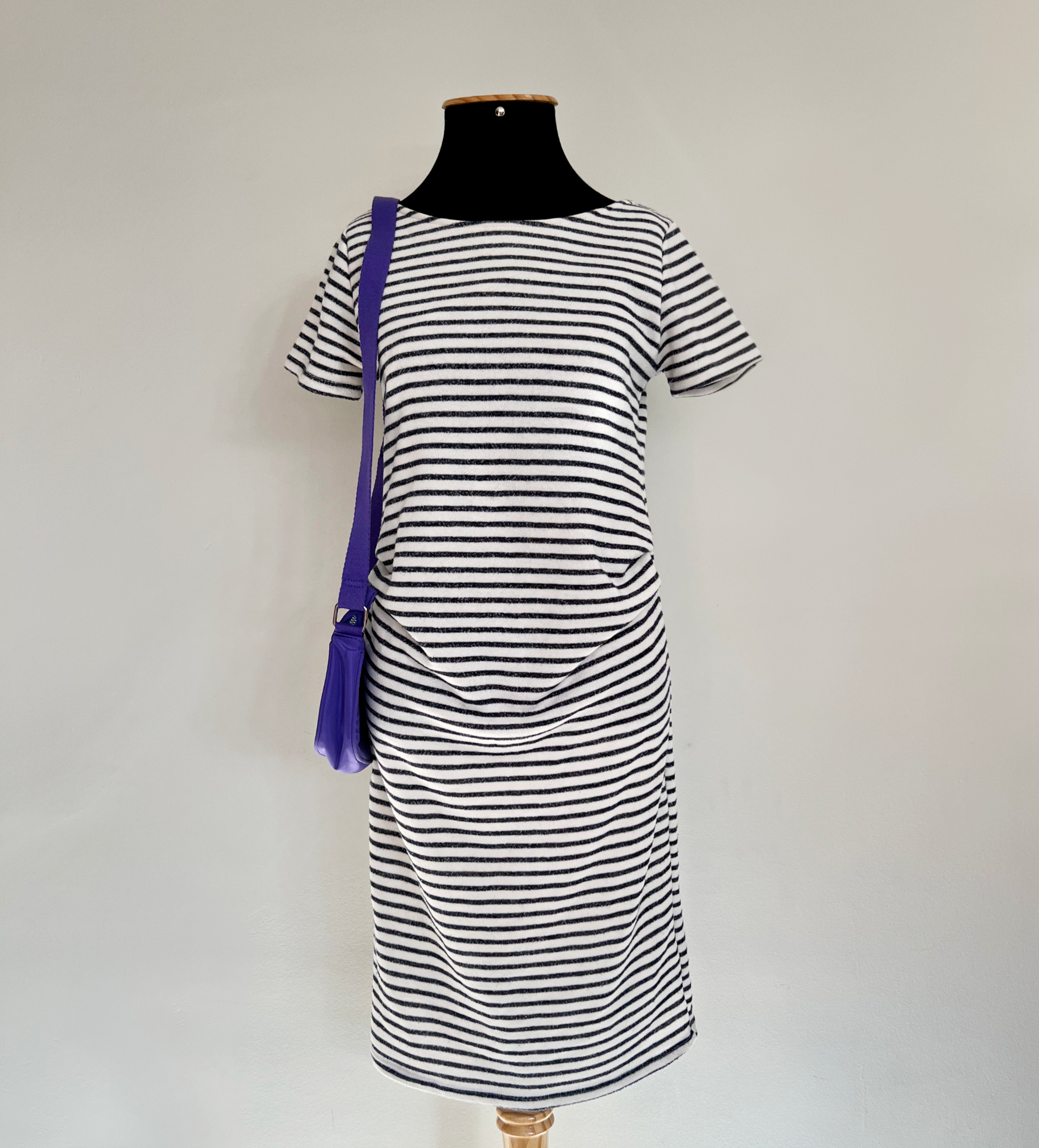 Vestido manga curta listrado no azul e branco de algodão PinkBlush P Sem marca Azul, Branco - 14976-2