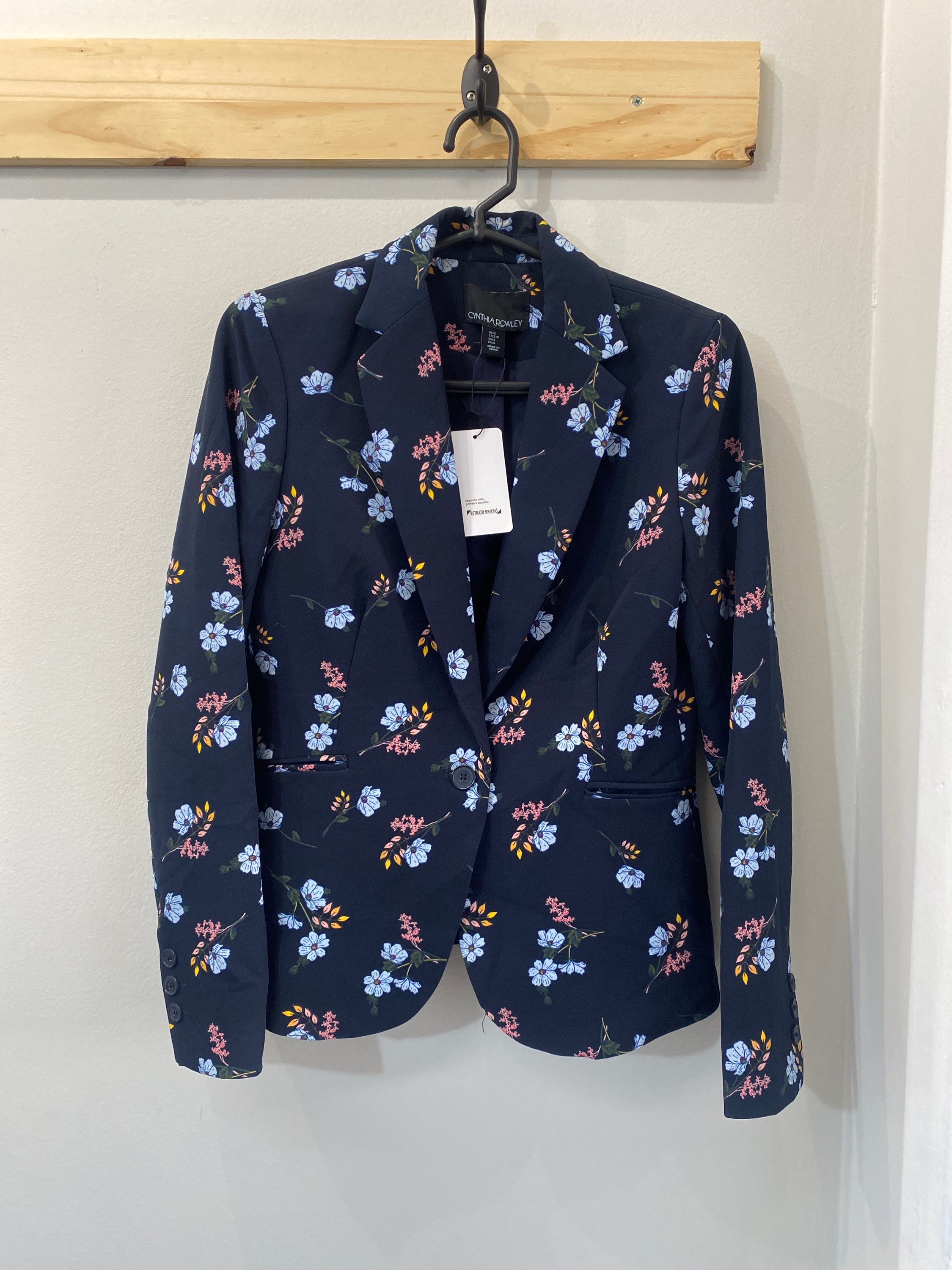 Blazer preto com estampa em flores multicores Cynthia Rowley Sem marca - 17071-1