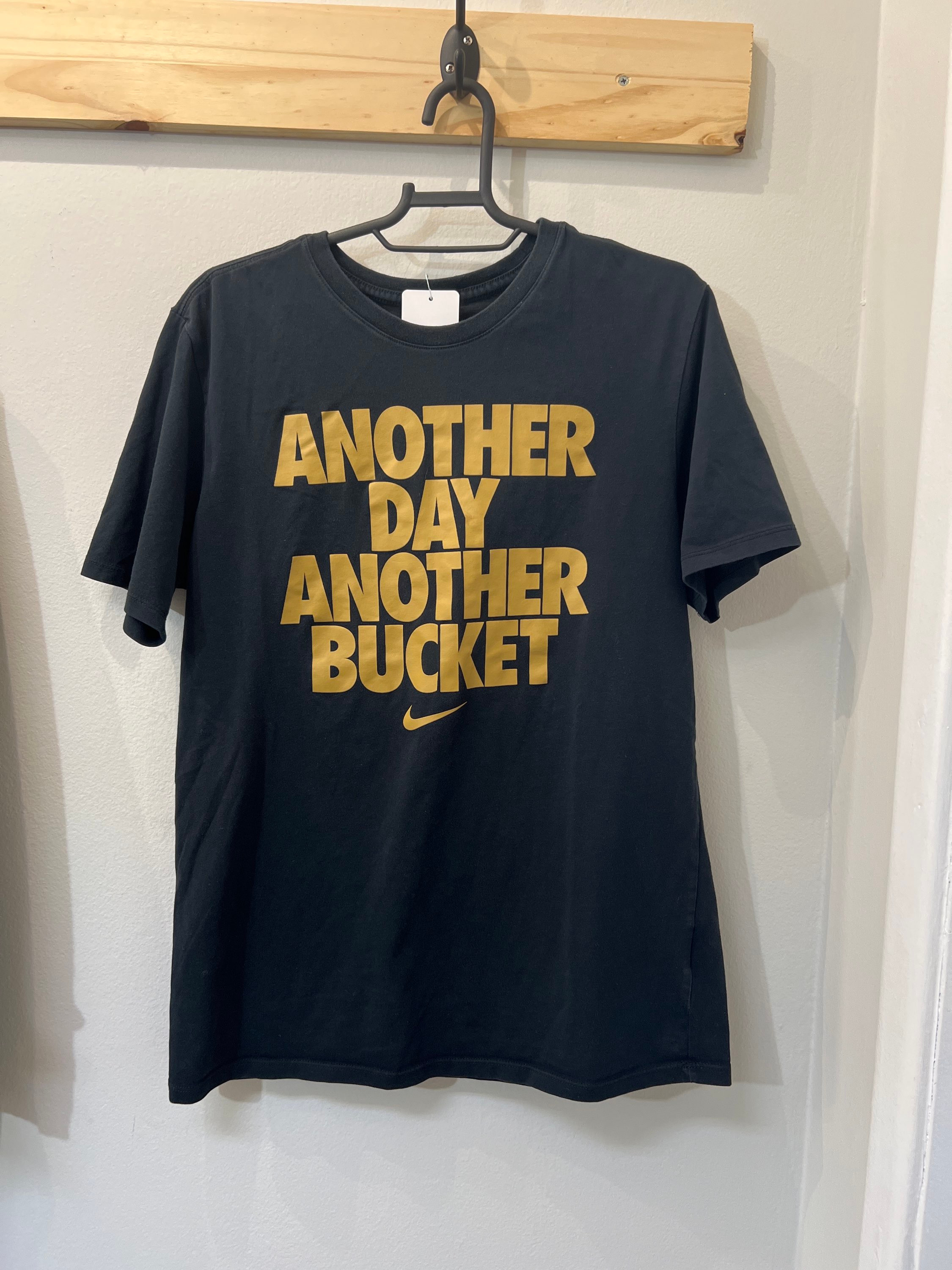 T-shirt preta Nike Tee Preto - 17878-1