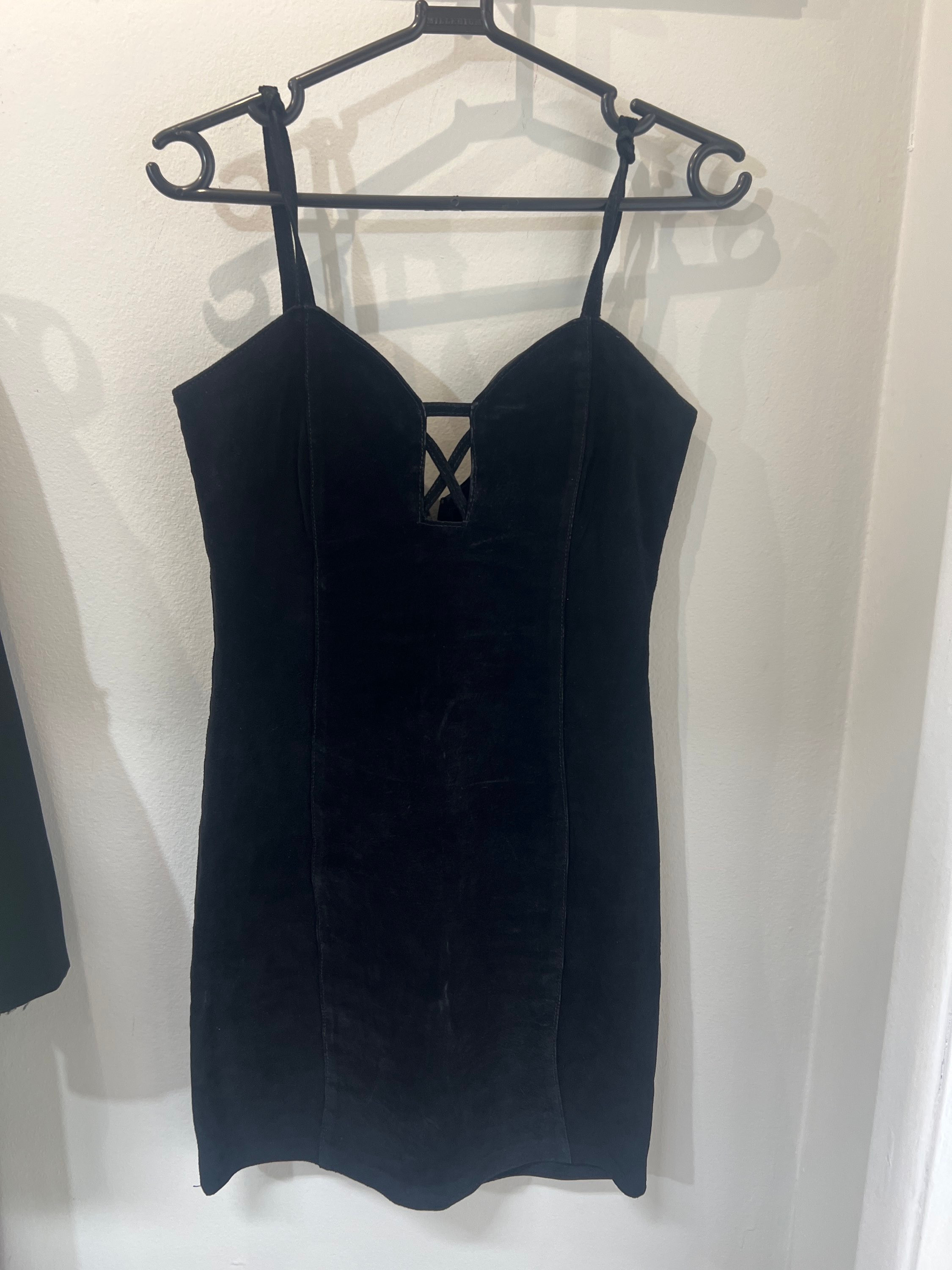 Vestido preto de couro camurça vintage Folic Sem marca - 18294-1