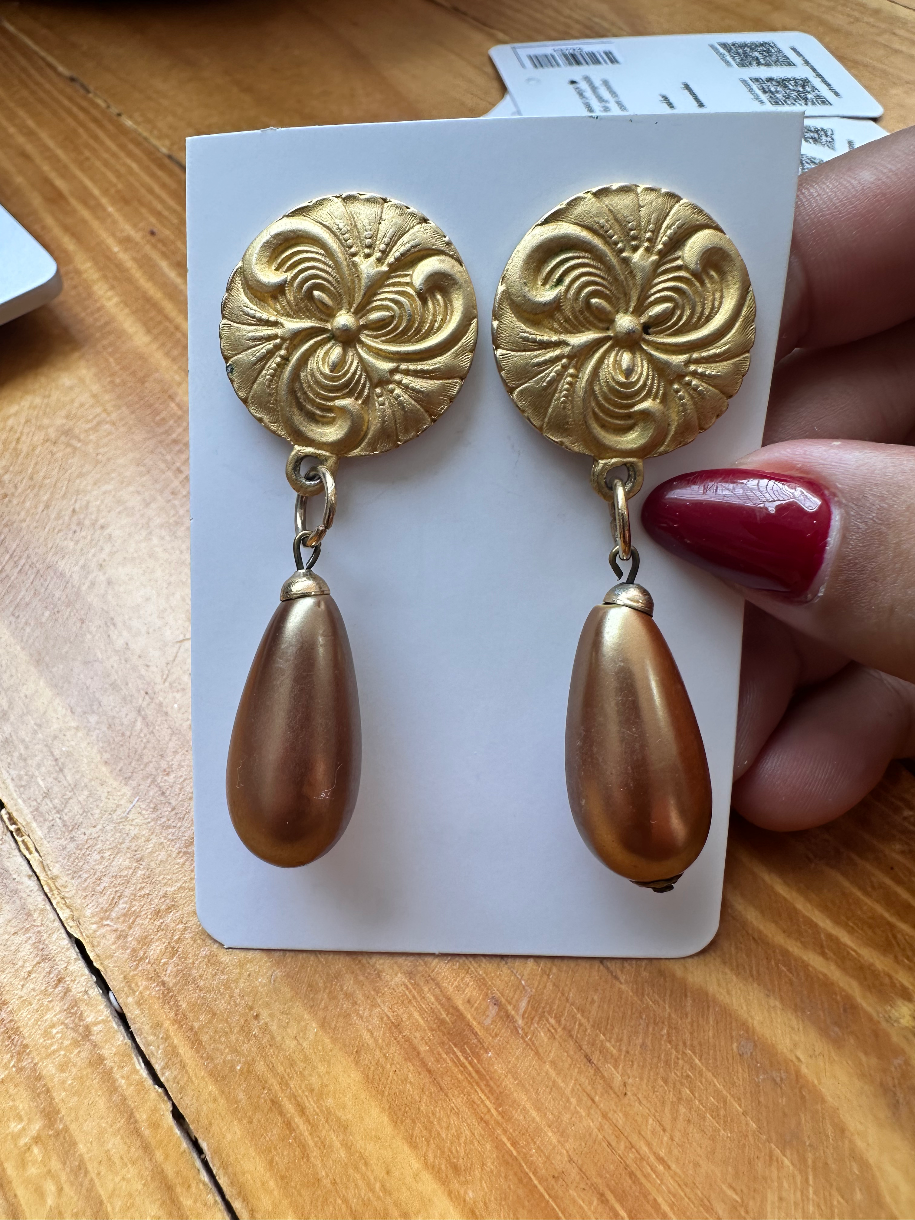 Brinco dourado com pêndulo gola Mary vintage Sem marca - 18749-1