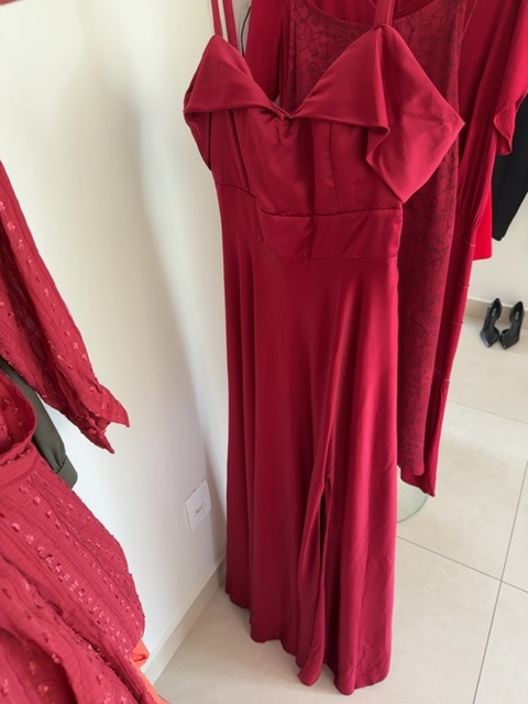 Vestido de festa longo vinho de cetim 42 Sem marca - foto principal