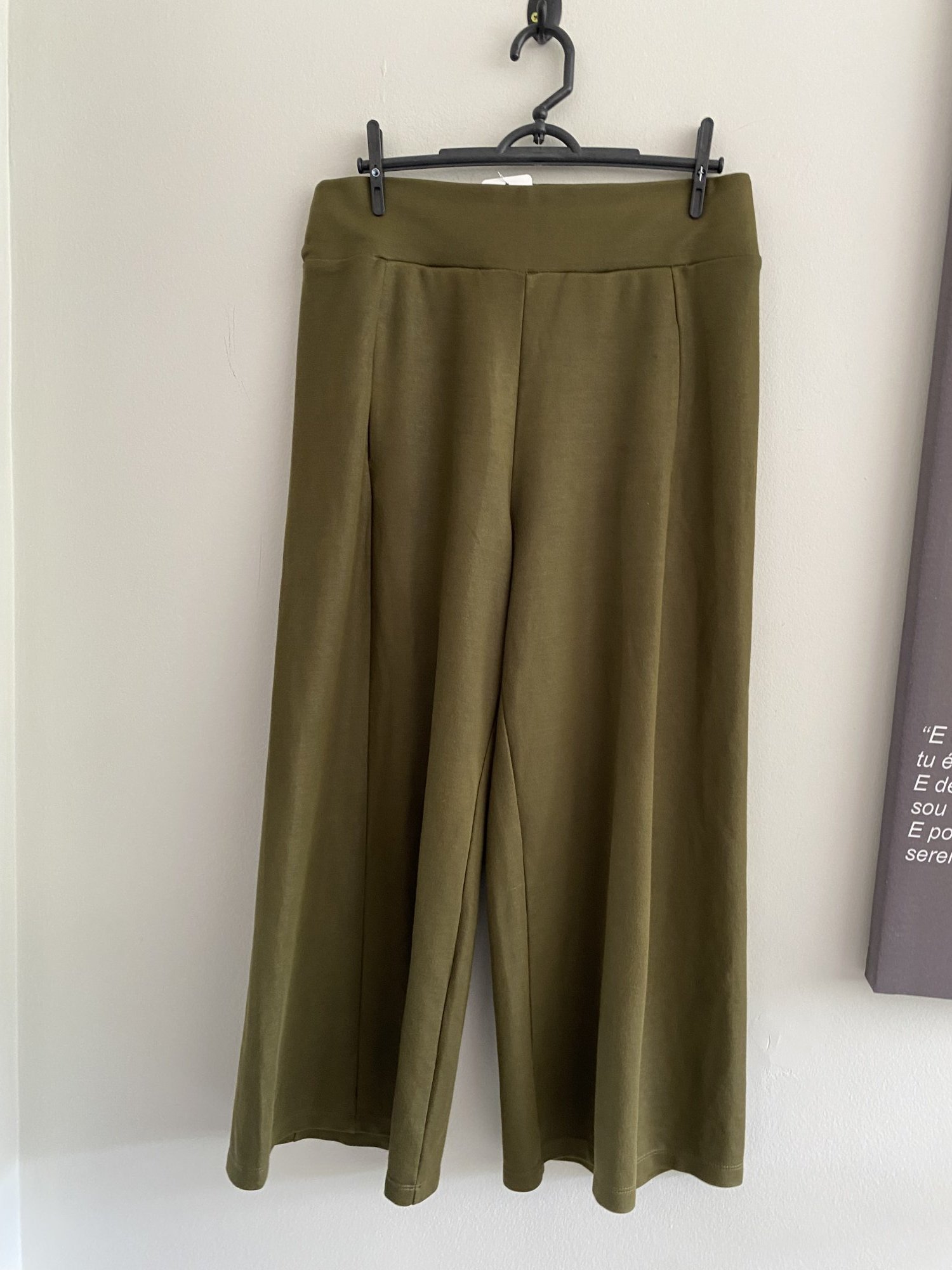 Calça pantalona verde oliva sem marca - M tamanho M - foto principal