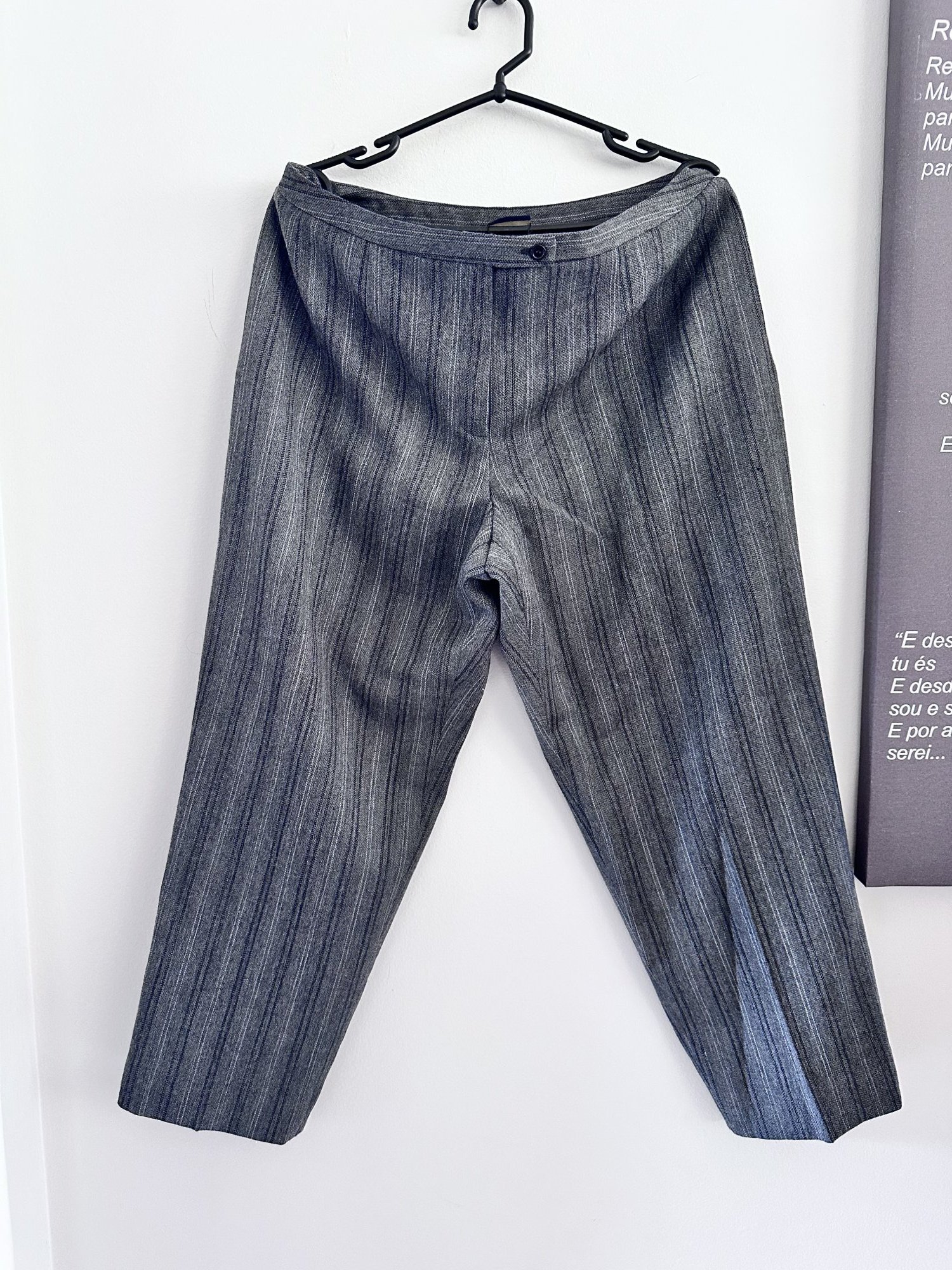 Calça alfaiataria lã pura LAura Scott chumbo listra - G Sem marca Azul-marinho tamanho G - foto principal